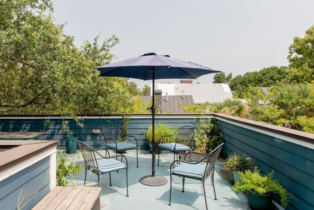 Elegant Sunlit Home With Private Rooftop Oasis Charleston Exteriér fotografie