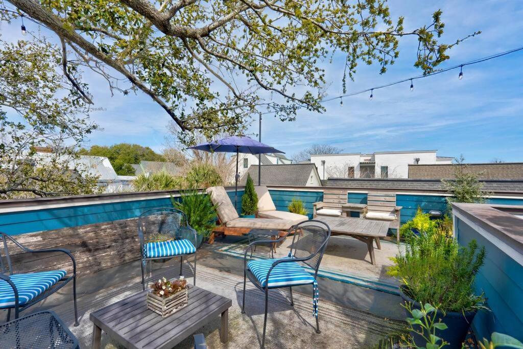 Elegant Sunlit Home With Private Rooftop Oasis Charleston Exteriér fotografie