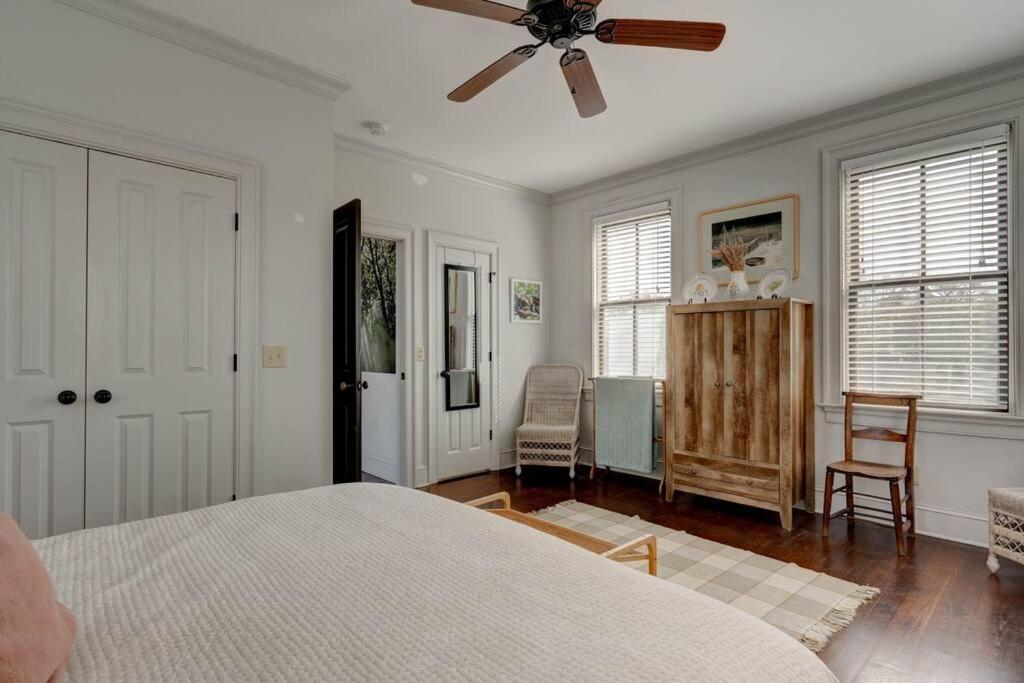 Elegant Sunlit Home With Private Rooftop Oasis Charleston Exteriér fotografie
