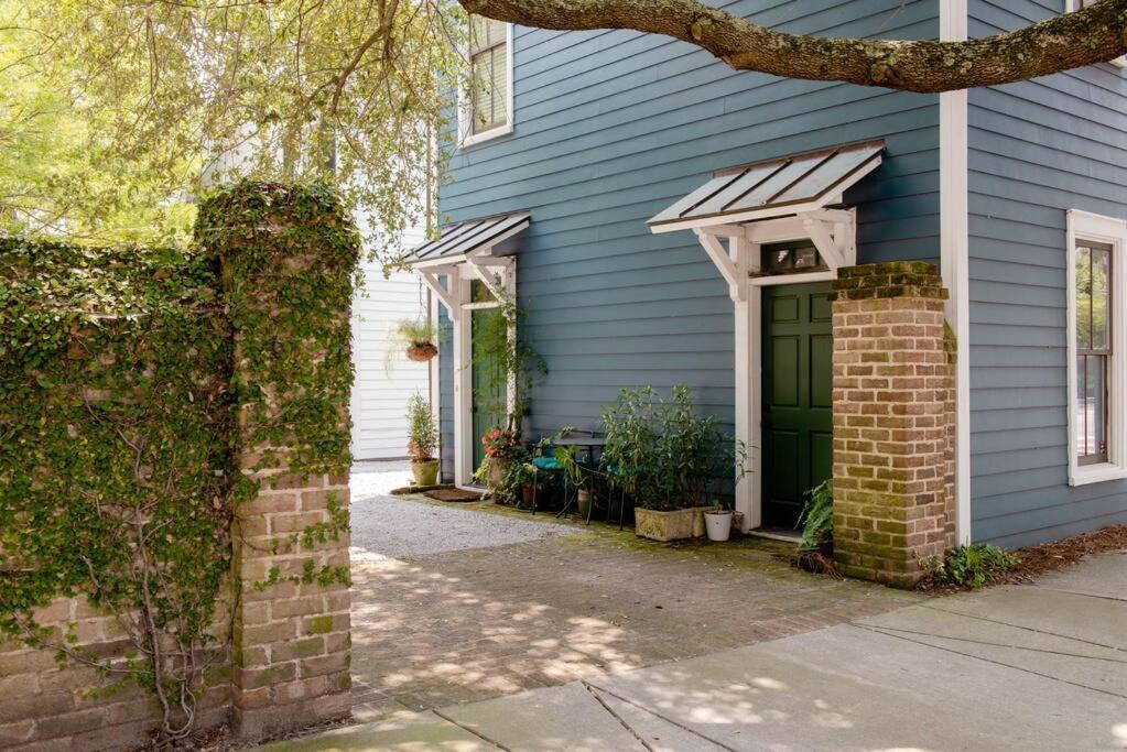 Elegant Sunlit Home With Private Rooftop Oasis Charleston Exteriér fotografie